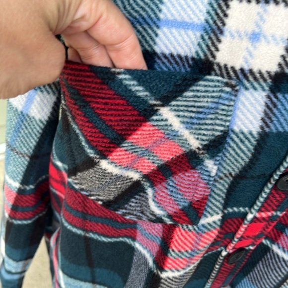 EUC Maurices plaid button-down jacket/shirt - Picture 6 of 16
